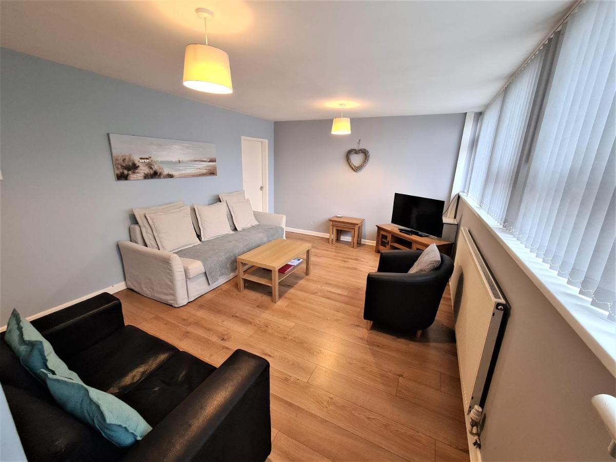 3 Bedroom Apartment Coventry - Hosted By Coventry Accommodation Екстер'єр фото