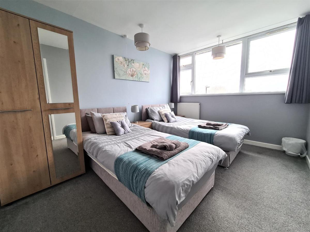 3 Bedroom Apartment Coventry - Hosted By Coventry Accommodation Екстер'єр фото
