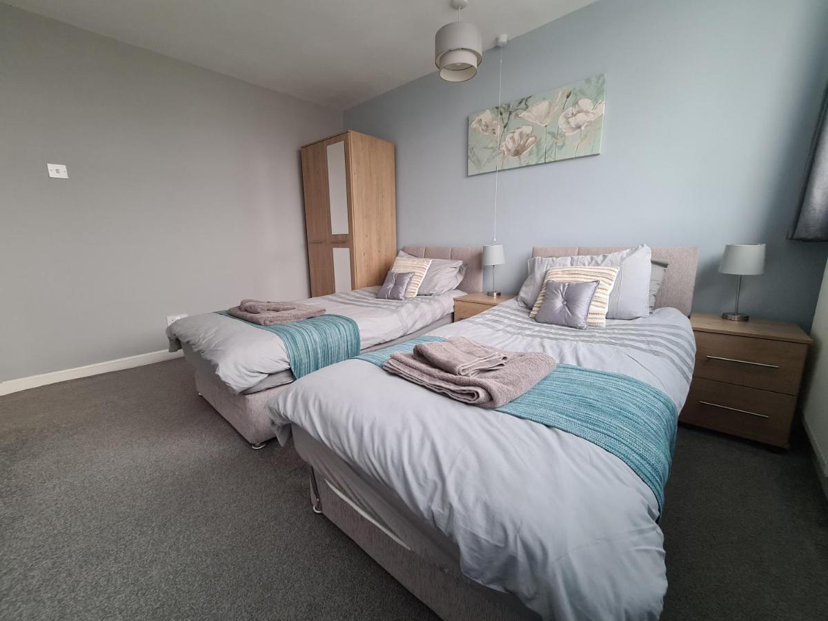 3 Bedroom Apartment Coventry - Hosted By Coventry Accommodation Екстер'єр фото